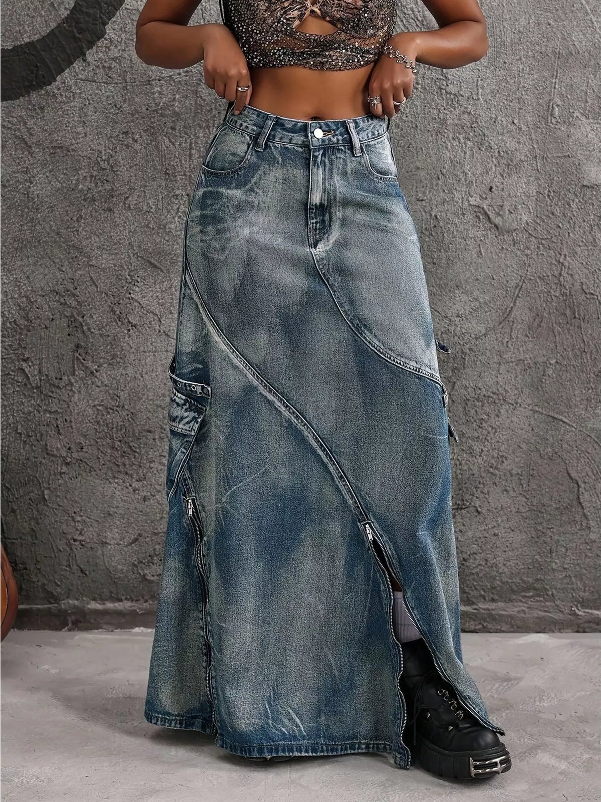 High-waisted blue denim maxi skirt with zipper slit, image 2