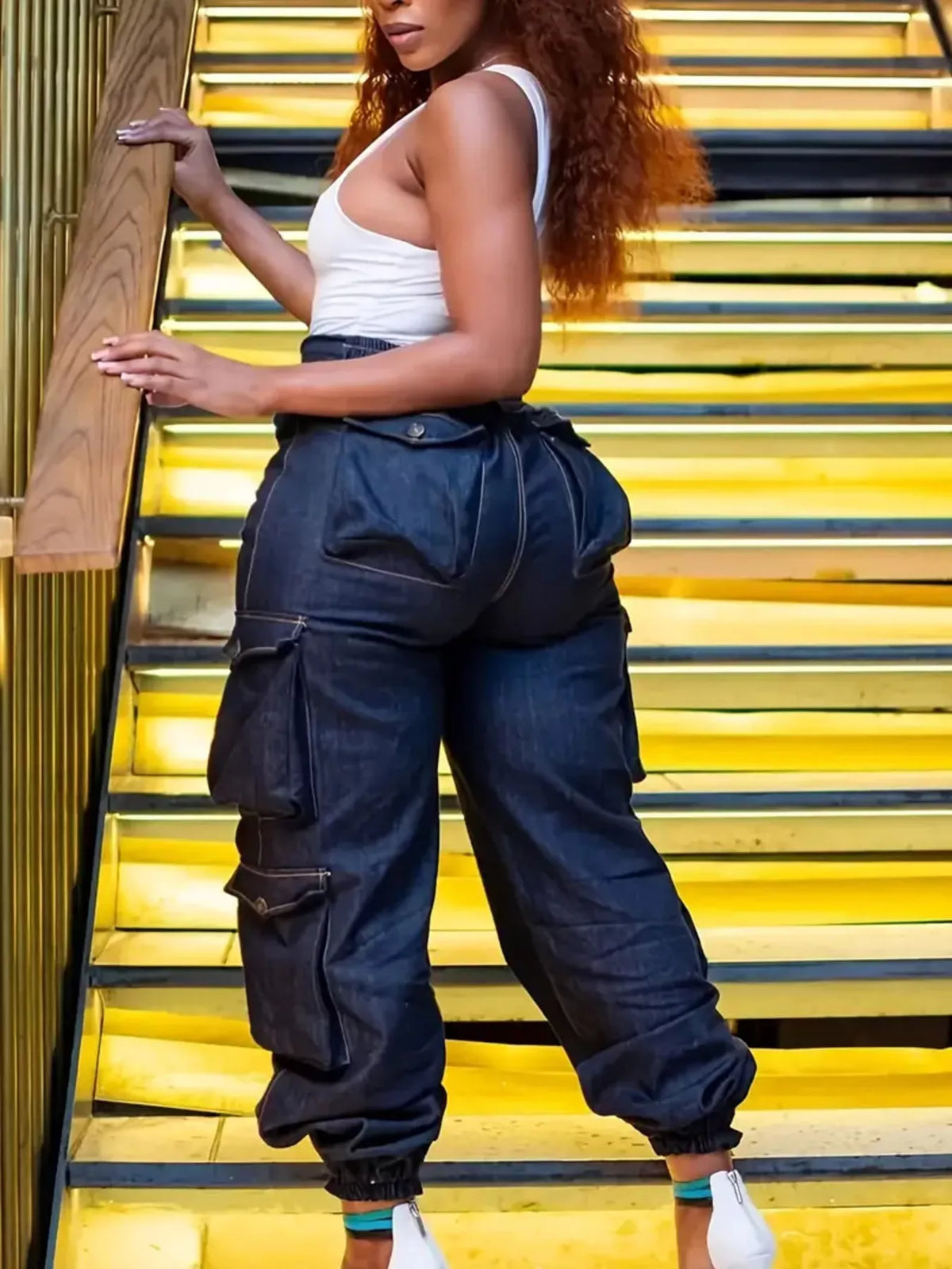 Plus size high-waisted blue cargo jeans, image 2